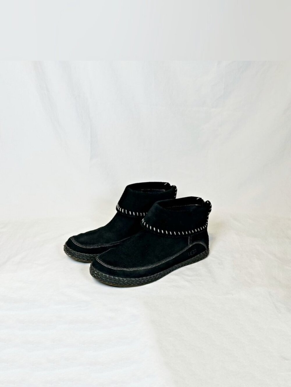 Ugg Varney Womens Black Suede Boho Moccasin Booties Ankle Boots~8.5~
